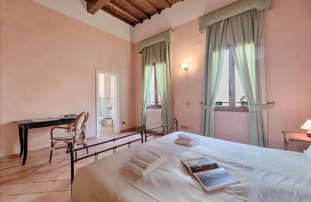 Strozzi Luxury Apartment-1