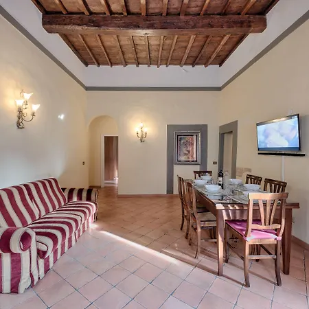 Strozzi Luxury Apartment-3