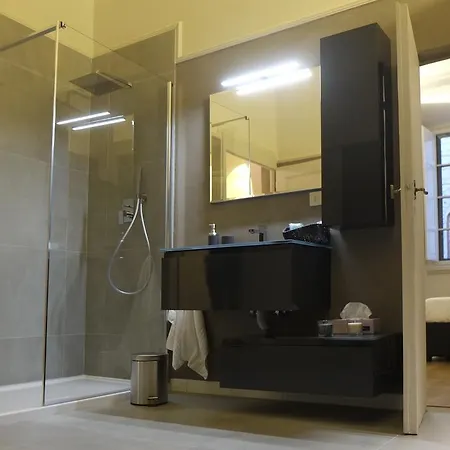 Strozzi Luxury Apartment-2
